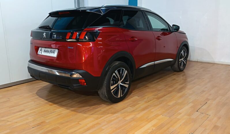 
								PEUGEOT 3008 1.2 ALLURE completo									