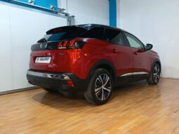 
										PEUGEOT 3008 1.2 ALLURE completo									