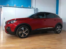 
										PEUGEOT 3008 1.2 ALLURE completo									