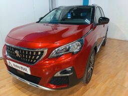 
										PEUGEOT 3008 1.2 ALLURE completo									