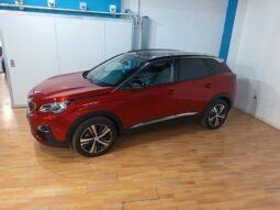 
										PEUGEOT 3008 1.2 ALLURE completo									