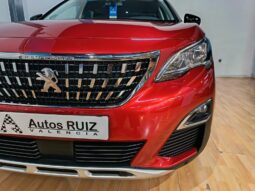 
										PEUGEOT 3008 1.2 ALLURE completo									