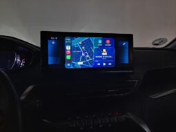 
										PEUGEOT 3008 1.2 ALLURE completo									
