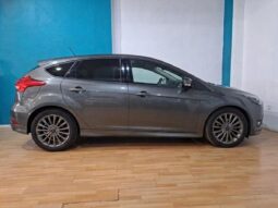 
										FORD FOCUS 1.0 ECOBOOST completo									
