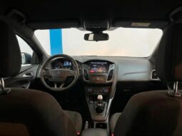 
										FORD FOCUS 1.0 ECOBOOST completo									