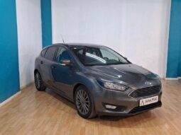 
										FORD FOCUS 1.0 ECOBOOST completo									