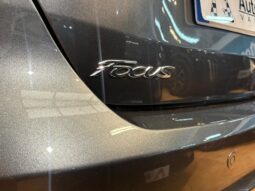 
										FORD FOCUS 1.0 ECOBOOST completo									