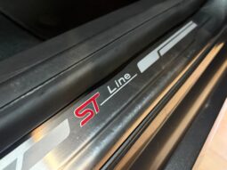 
										FORD FOCUS 1.0 ECOBOOST completo									