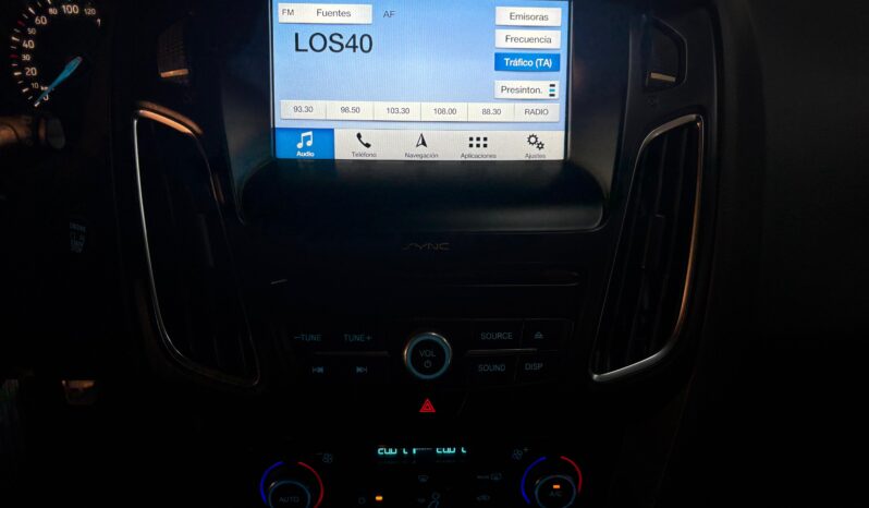 
								FORD FOCUS 1.0 ECOBOOST completo									