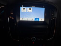 
										FORD FOCUS 1.0 ECOBOOST completo									