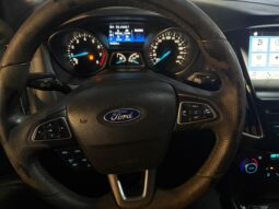 
										FORD FOCUS 1.0 ECOBOOST completo									