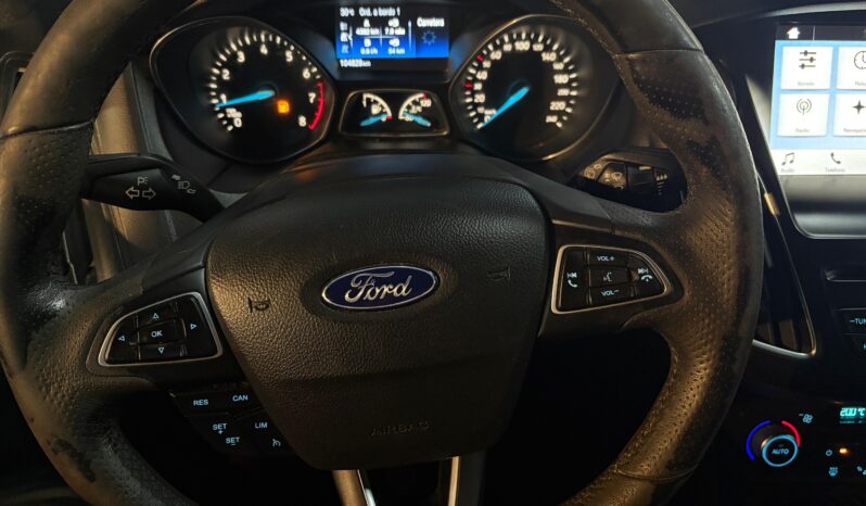 
								FORD FOCUS 1.0 ECOBOOST completo									