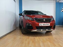 
										PEUGEOT 3008 1.2 ALLURE completo									