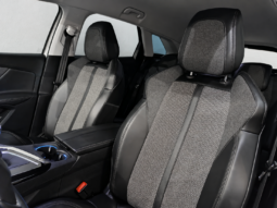 
										PEUGEOT 3008 1.5 ACTIVE completo									