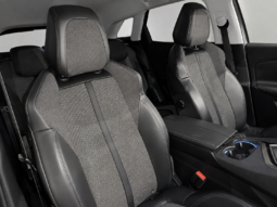 
										PEUGEOT 3008 1.5 ACTIVE completo									