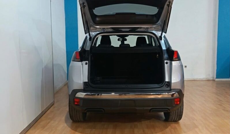 
								PEUGEOT 3008 1.5 ALLURE completo									