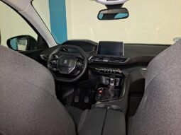 
										PEUGEOT 3008 1.5 ACTIVE completo									
