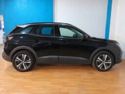 
										PEUGEOT 3008 1.5 ACTIVE completo									