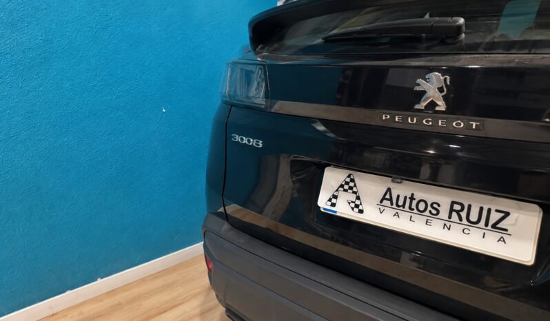 
								PEUGEOT 3008 1.5 ACTIVE completo									