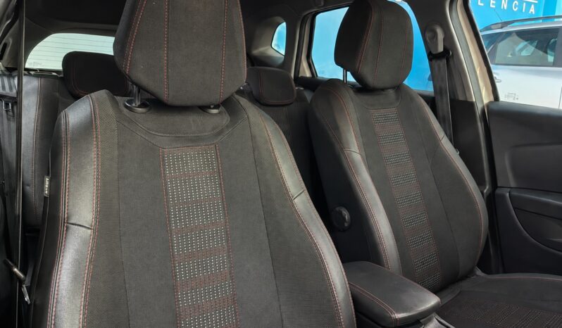 
								PEUGEOT 308 1.5 STYLE completo									