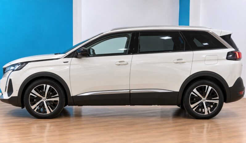 
								PEUGEOT 5008 1.2 ALLURE PACK completo									